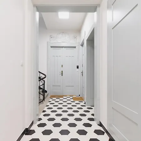 Apartment With Balcony - Rakowicka 6 Street