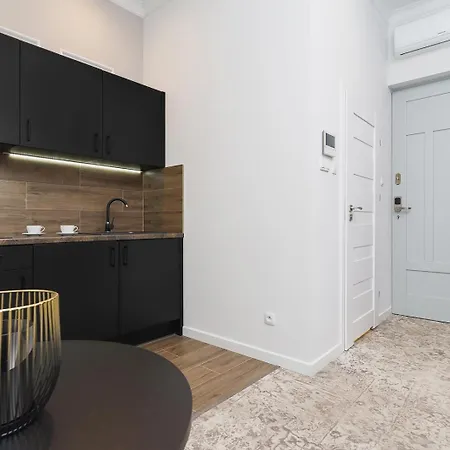 With Balcony - Rakowicka 6 Street