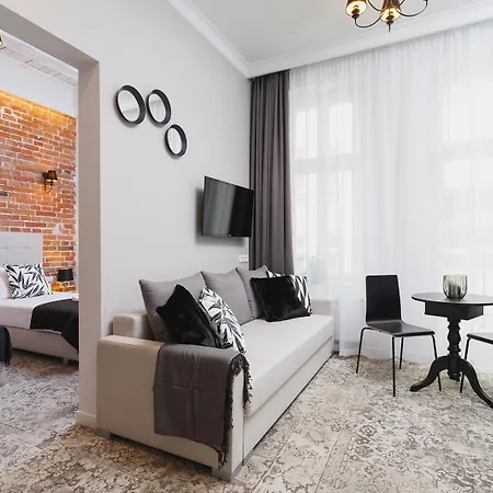 With Balcony - Rakowicka 6 Street