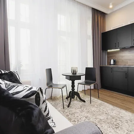 Apartment With Balcony - Rakowicka 6 Street